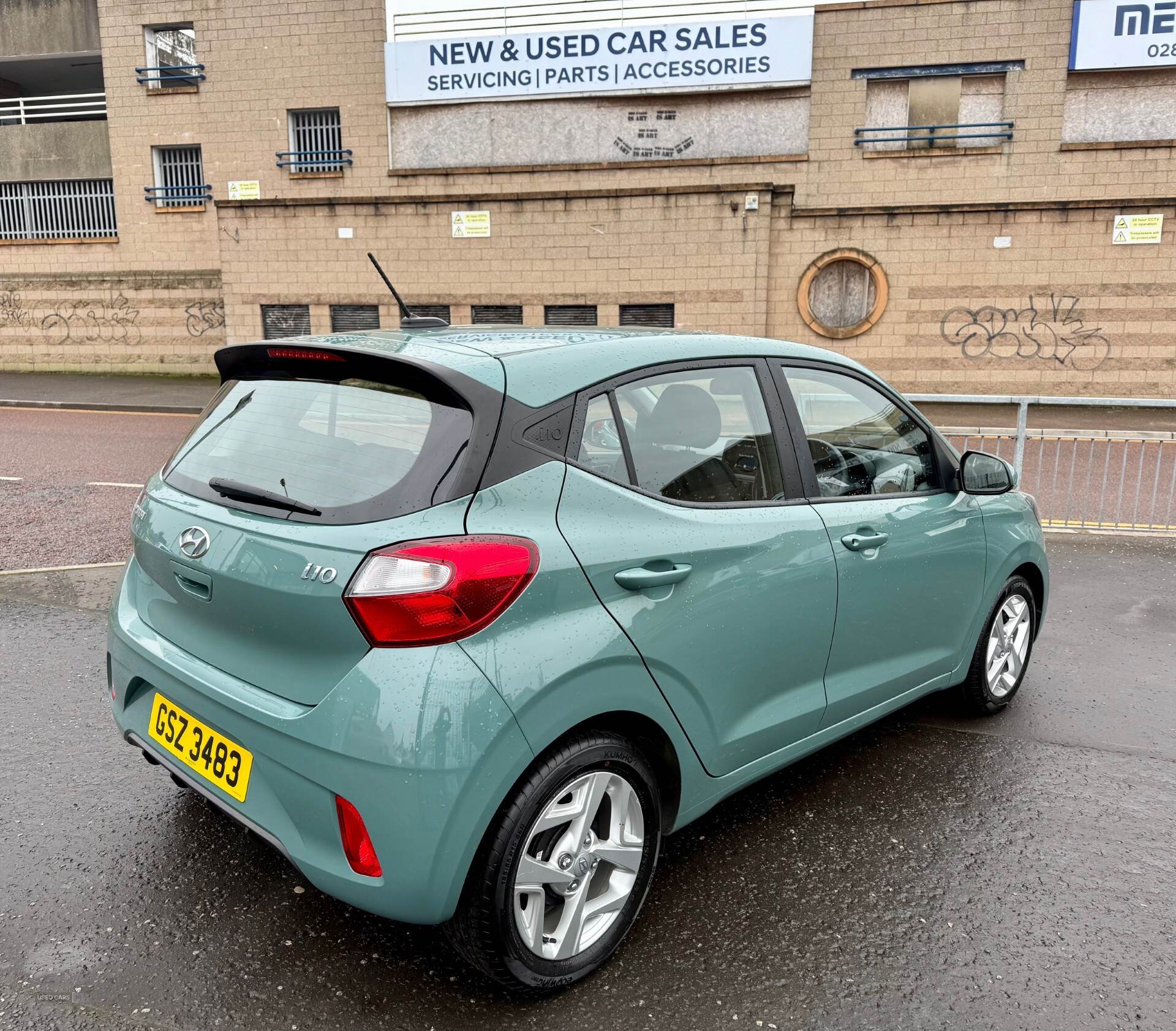 Hyundai i10 HATCHBACK in Down