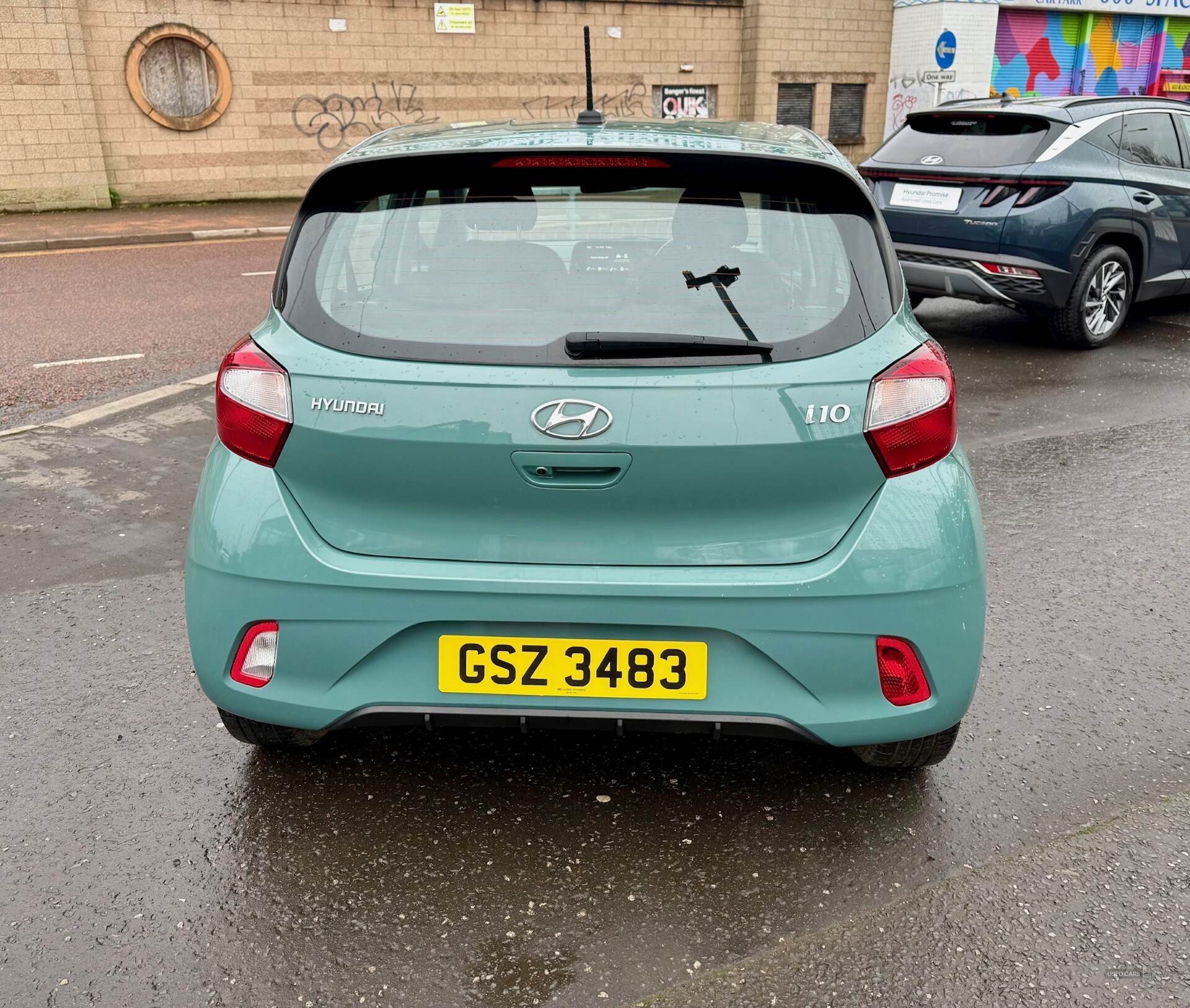 Hyundai i10 HATCHBACK in Down