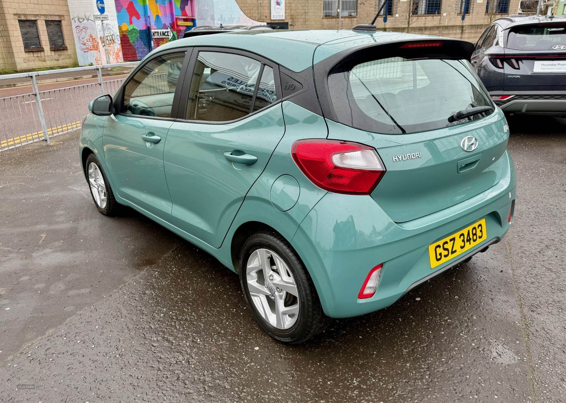 Hyundai i10 HATCHBACK in Down