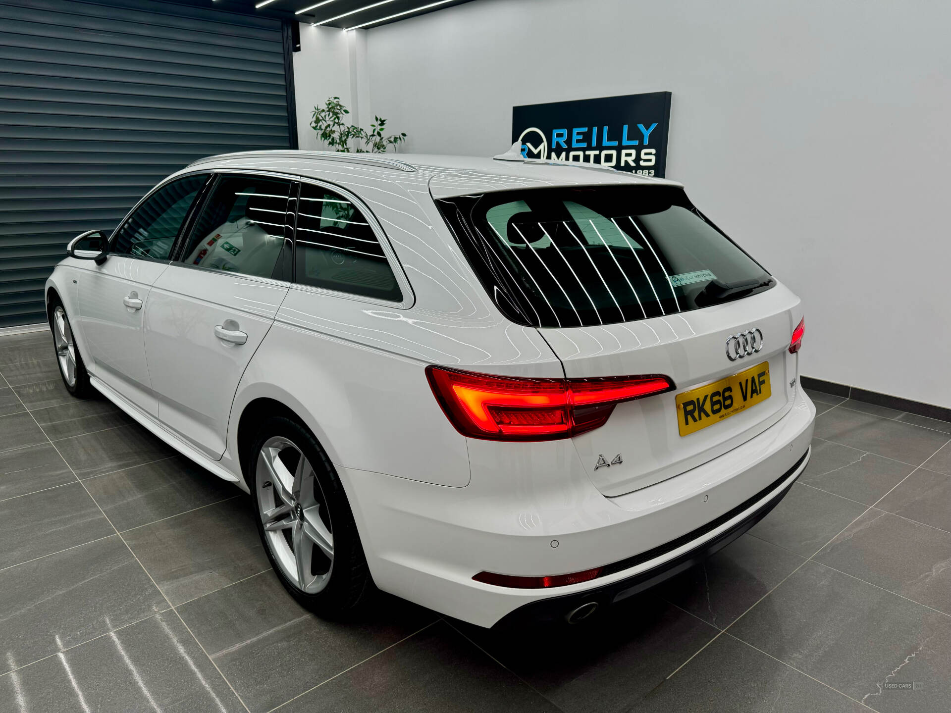 Audi A4 DIESEL AVANT in Derry / Londonderry