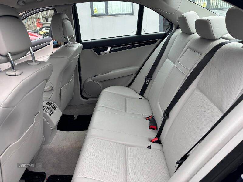 Apr 2014 Mercedes-Benz C Class C200 CDI BlueEFFICIENCY Executive SE 4dr Auto