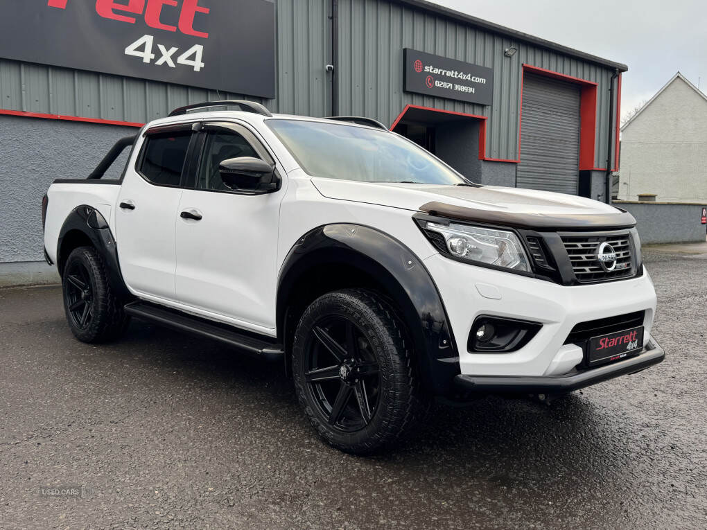 Oct 2017 Nissan Navara Double Cab Pick Up Tekna 2.3dCi 190 4WD