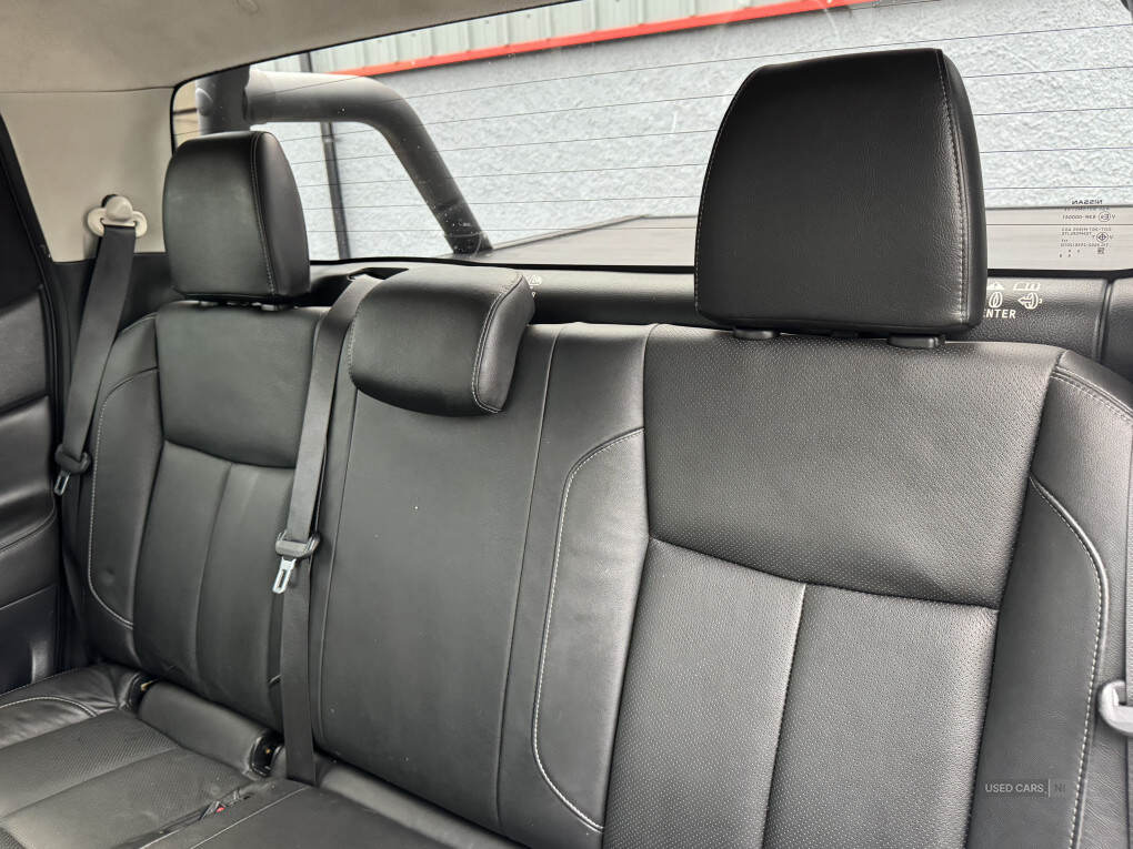 Oct 2017 Nissan Navara Double Cab Pick Up Tekna 2.3dCi 190 4WD