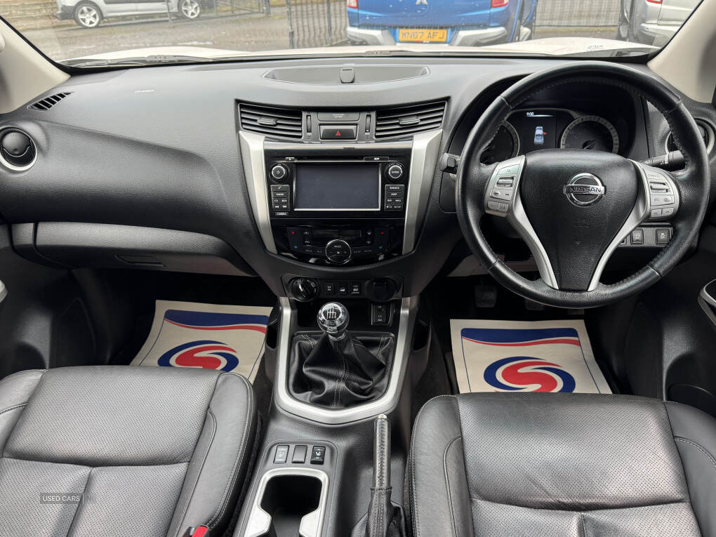Oct 2017 Nissan Navara Double Cab Pick Up Tekna 2.3dCi 190 4WD