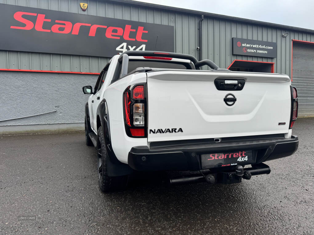Oct 2017 Nissan Navara Double Cab Pick Up Tekna 2.3dCi 190 4WD
