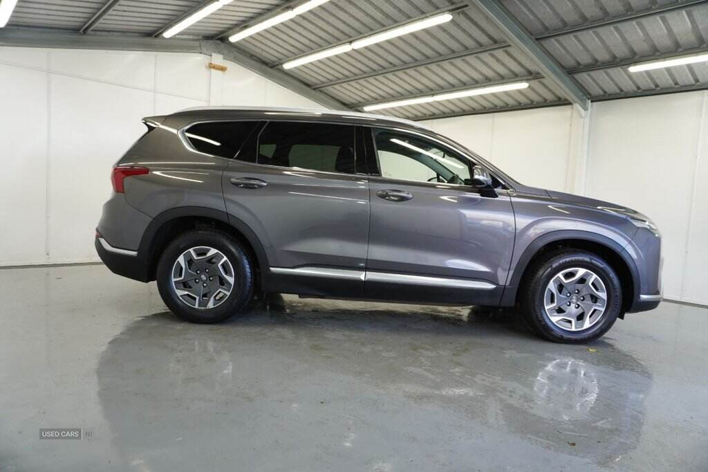 Mar 2022 Hyundai Santa Fe 1.6 TGDi Hybrid Premium 5dr Auto