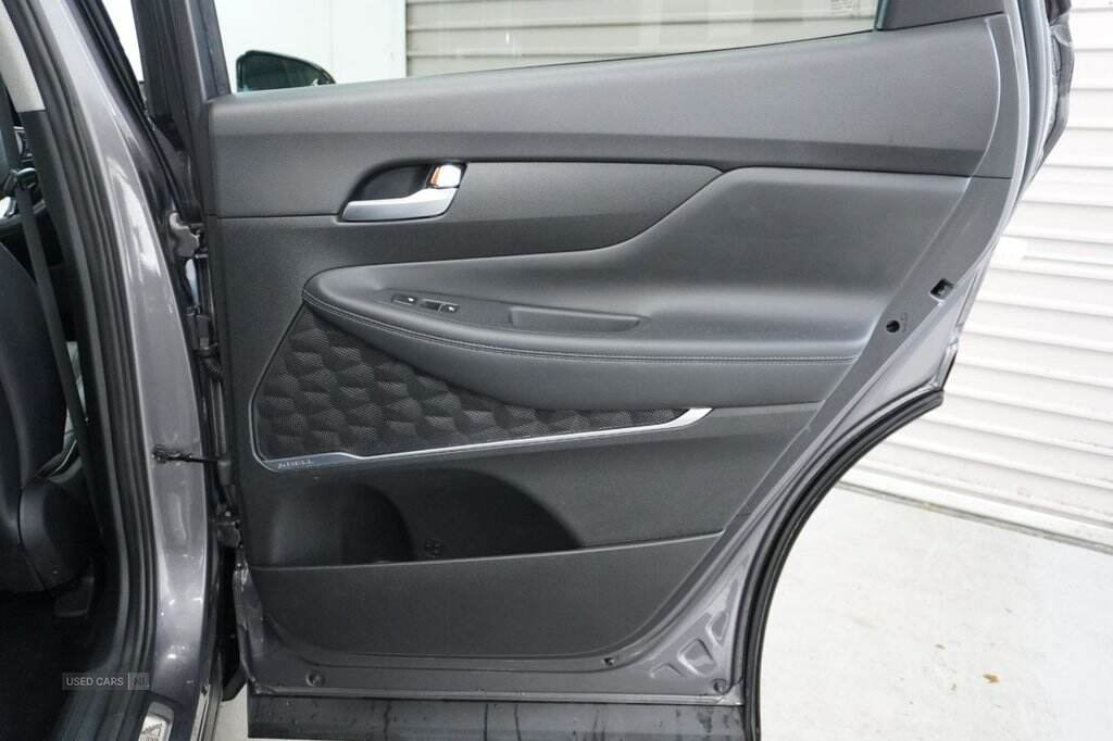 Mar 2022 Hyundai Santa Fe 1.6 TGDi Hybrid Premium 5dr Auto
