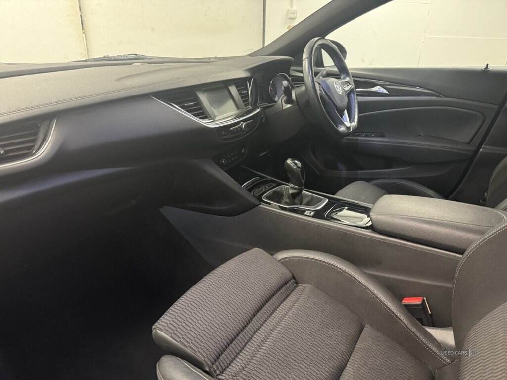 Mar 2019 Vauxhall Insignia 1.5T SRi Vx-line Nav 5dr