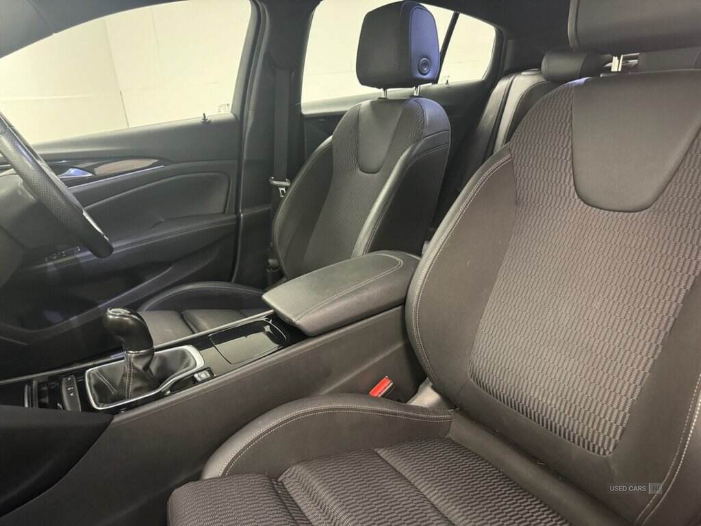 Mar 2019 Vauxhall Insignia 1.5T SRi Vx-line Nav 5dr