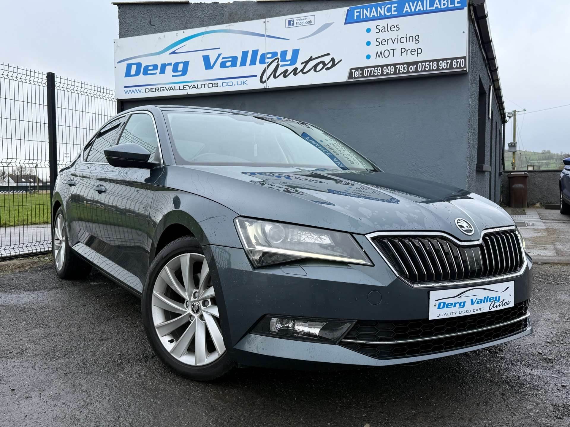 Dec 2017 Skoda Superb 2.0 TDI CR SE L Executive 5dr DSG [7 Speed]