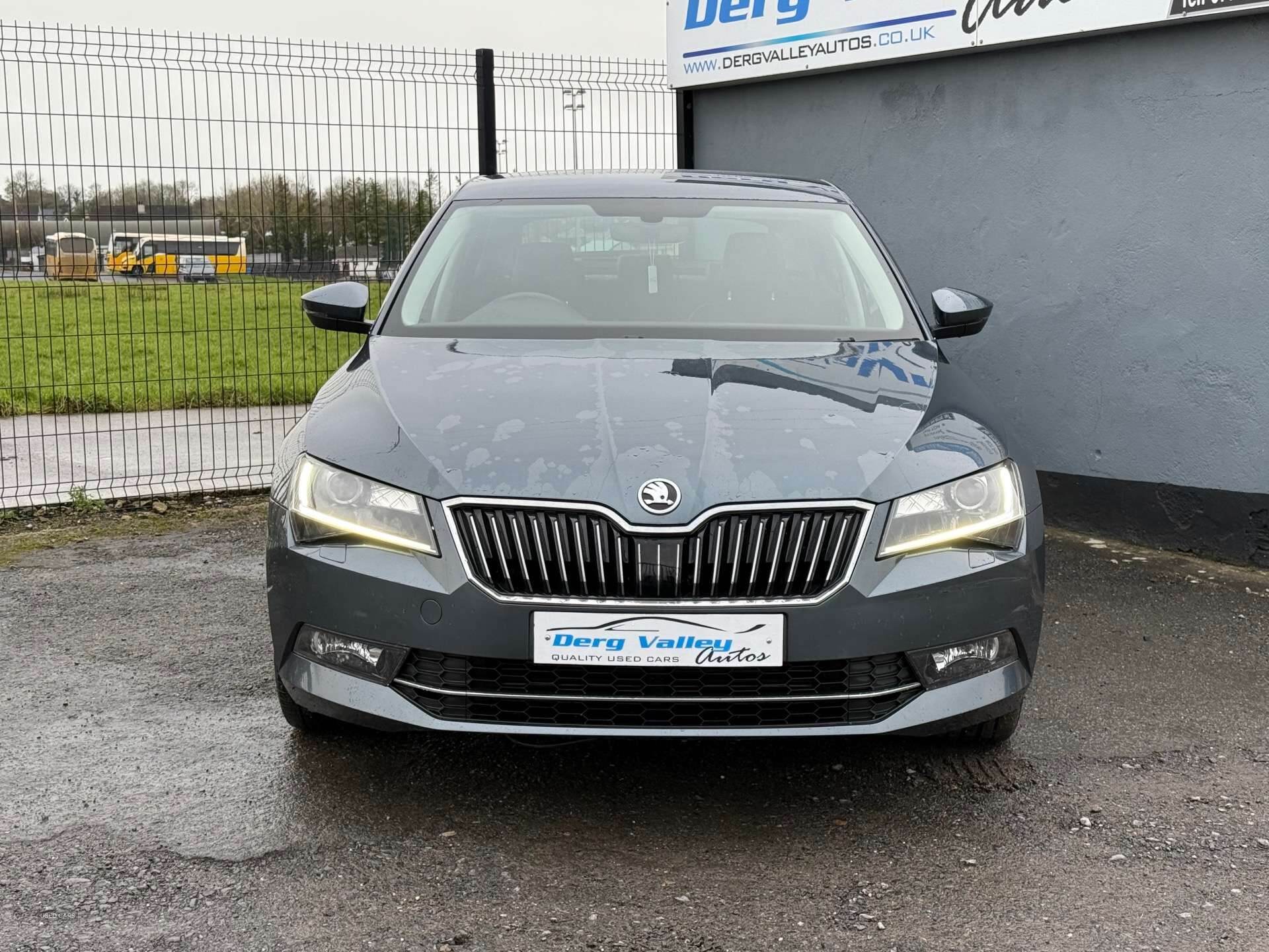 Dec 2017 Skoda Superb 2.0 TDI CR SE L Executive 5dr DSG [7 Speed]