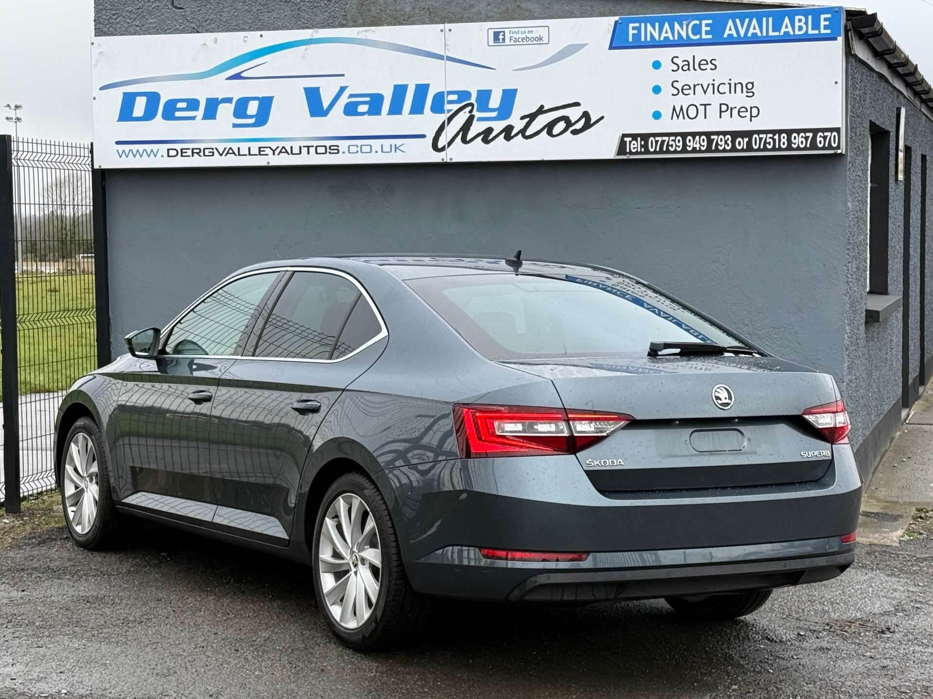 Dec 2017 Skoda Superb 2.0 TDI CR SE L Executive 5dr DSG [7 Speed]