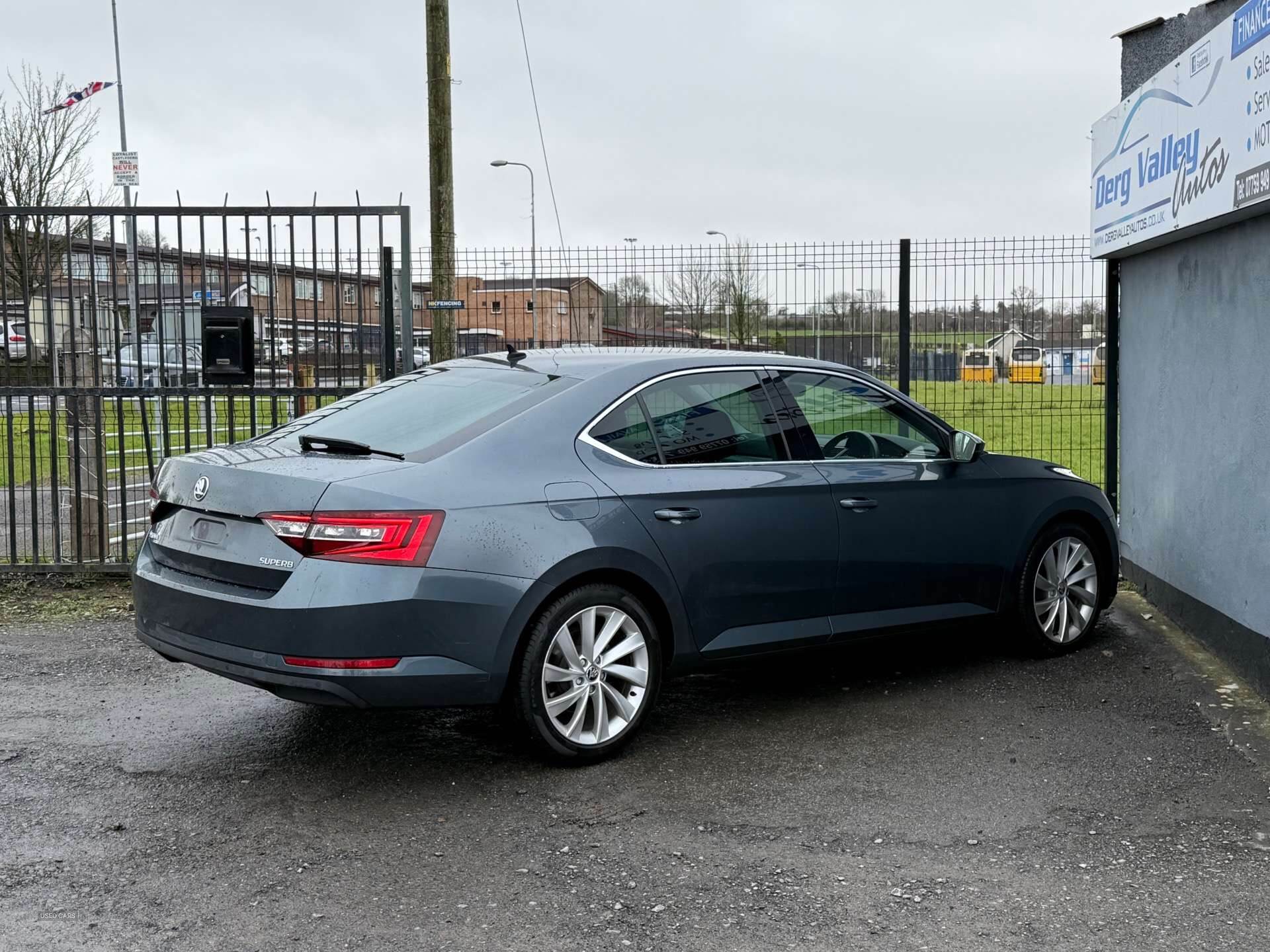 Dec 2017 Skoda Superb 2.0 TDI CR SE L Executive 5dr DSG [7 Speed]