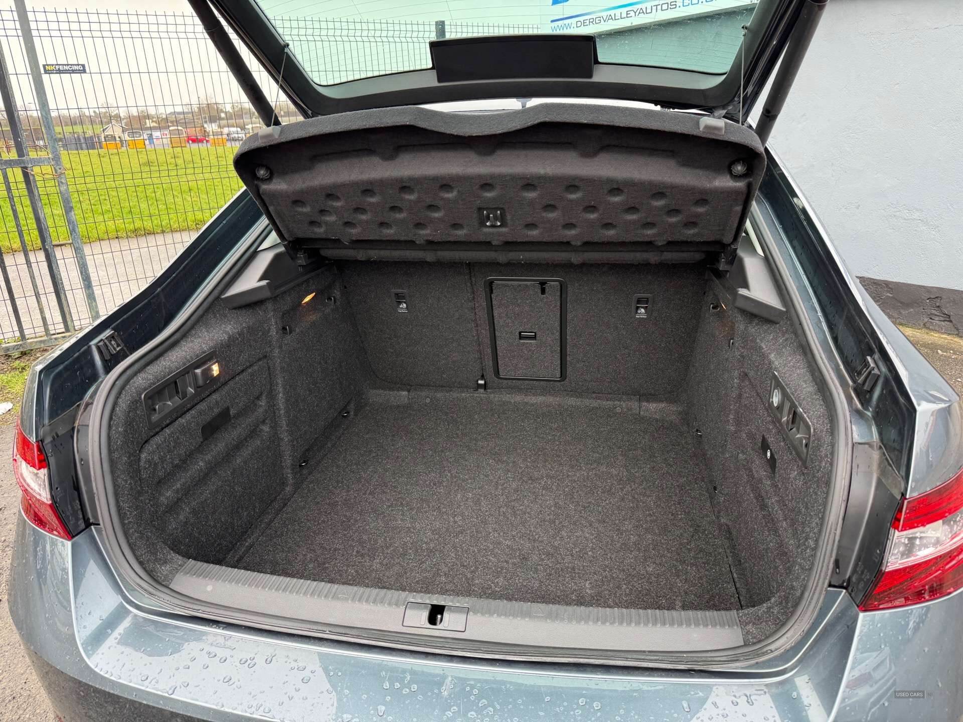 Dec 2017 Skoda Superb 2.0 TDI CR SE L Executive 5dr DSG [7 Speed]