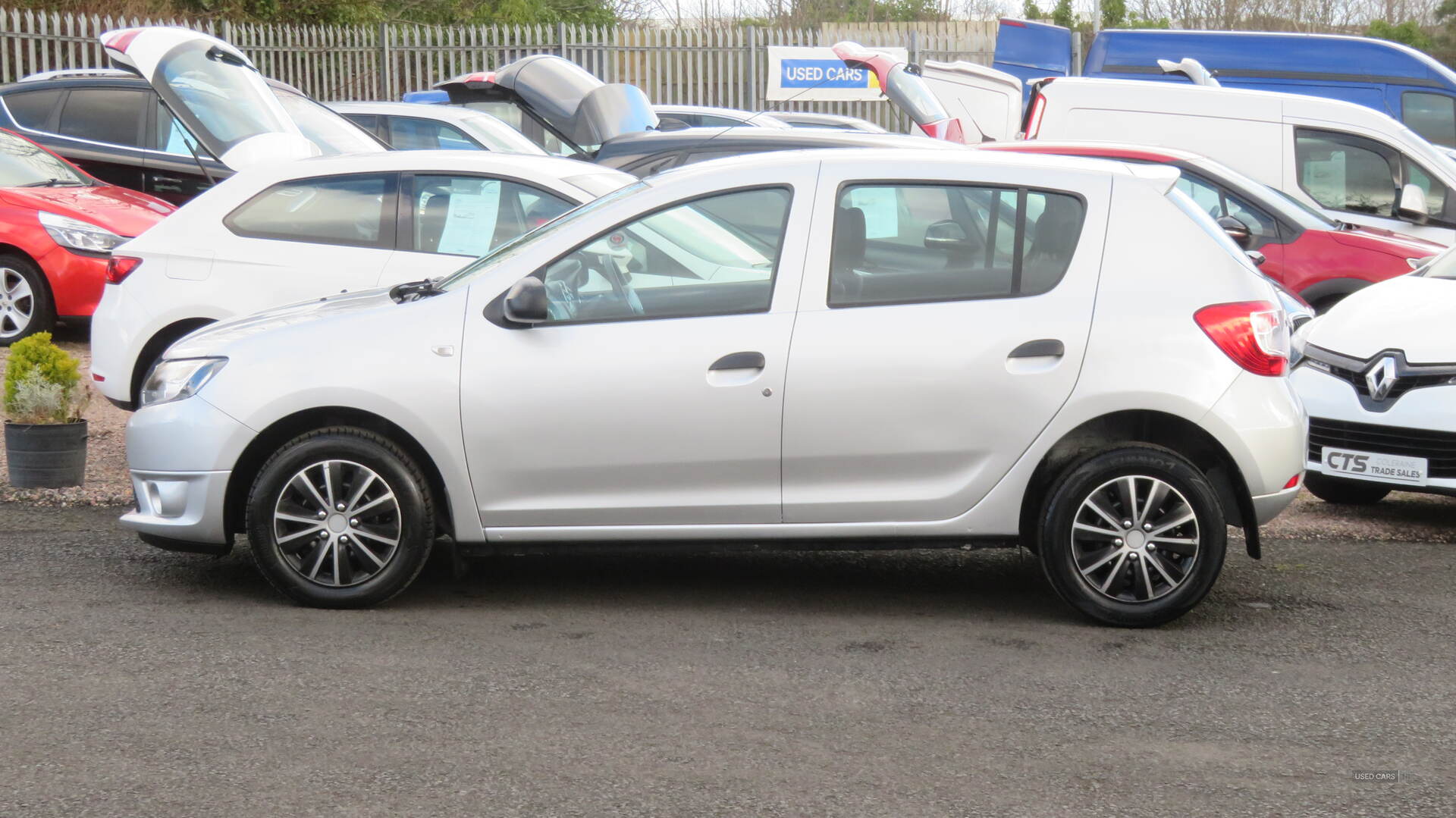 Dacia Sandero HATCHBACK in Derry / Londonderry