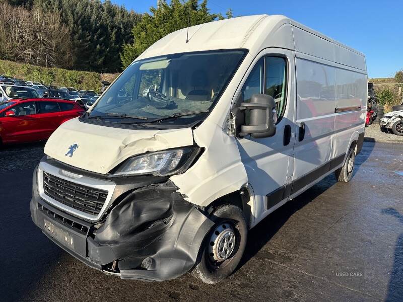  2018 Peugeot Boxer 335 PRO L3H2 BLUE2.0 HDI