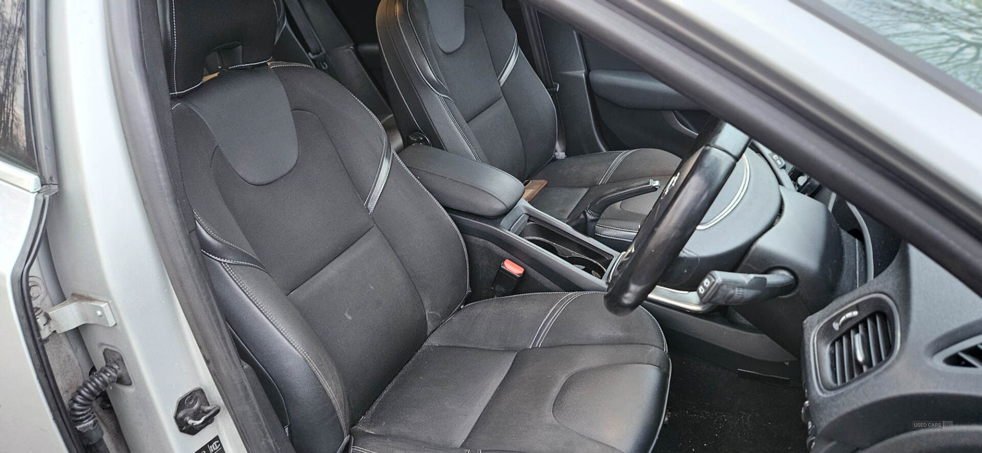 Oct 2012 Volvo V40 D2 SE 5dr