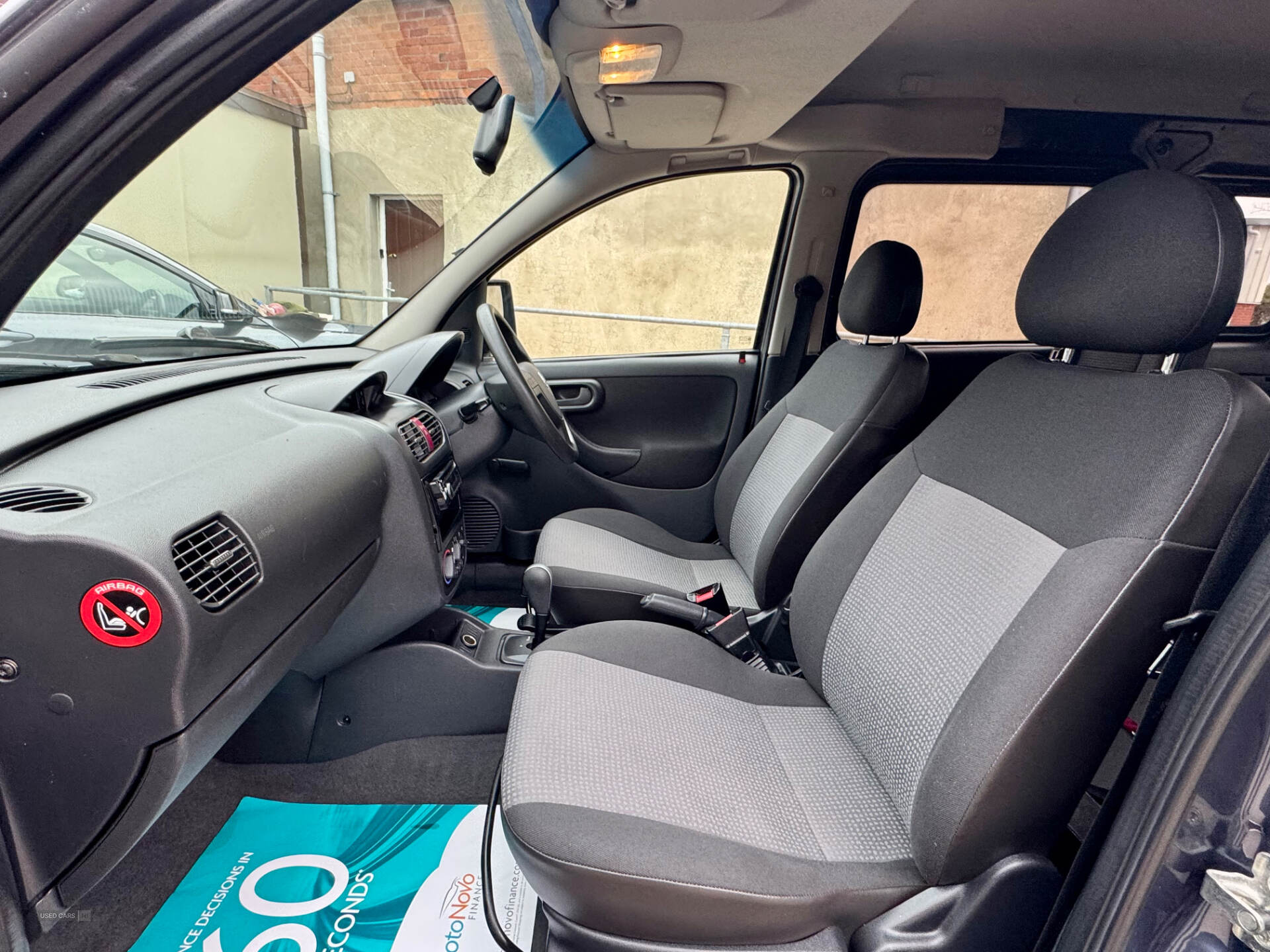 Mar 2010 Vauxhall Combo 1.3 CDTi 16V 1700 5dr Easytronic