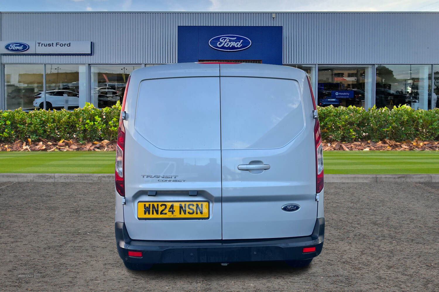 Jun 2024 Ford Transit Connect 1.5 EcoBlue 100ps Limited Van