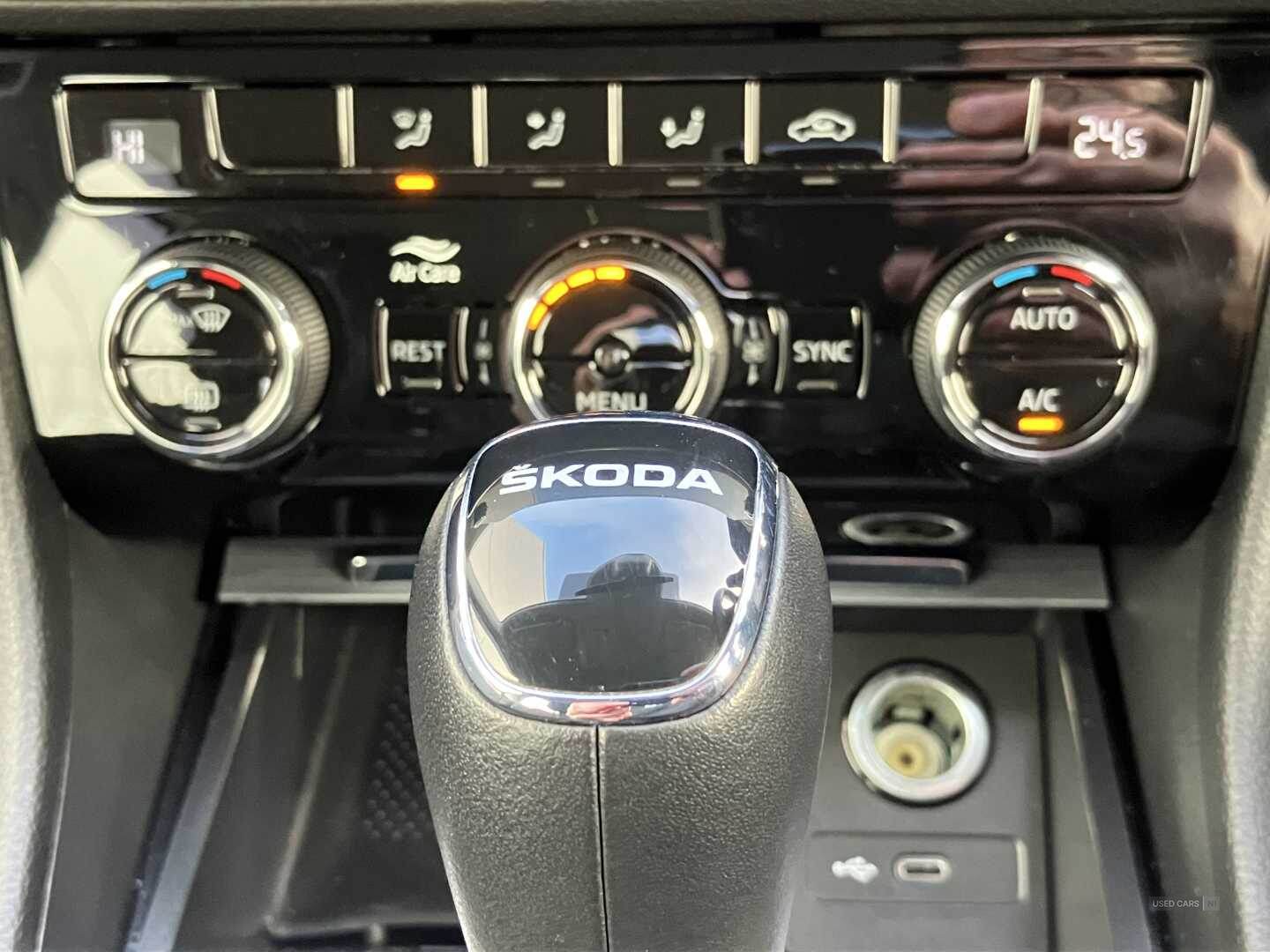Jul 2022 Skoda Superb 1.5 TSI SE 5dr DSG