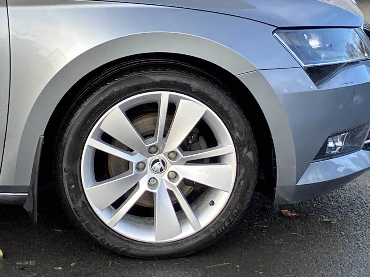 Jan 2018 Skoda Superb 2.0 TDI CR SE L Executive 5dr DSG