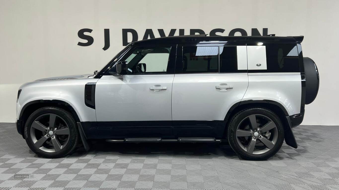 Feb 2021 Land Rover Defender 3.0 D250 First Edition 110 5dr Auto [7 Seat]