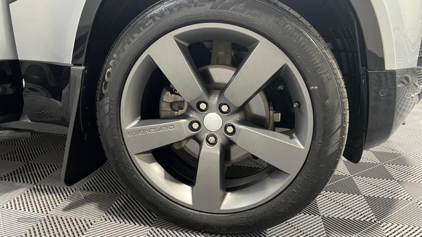 Feb 2021 Land Rover Defender 3.0 D250 First Edition 110 5dr Auto [7 Seat]