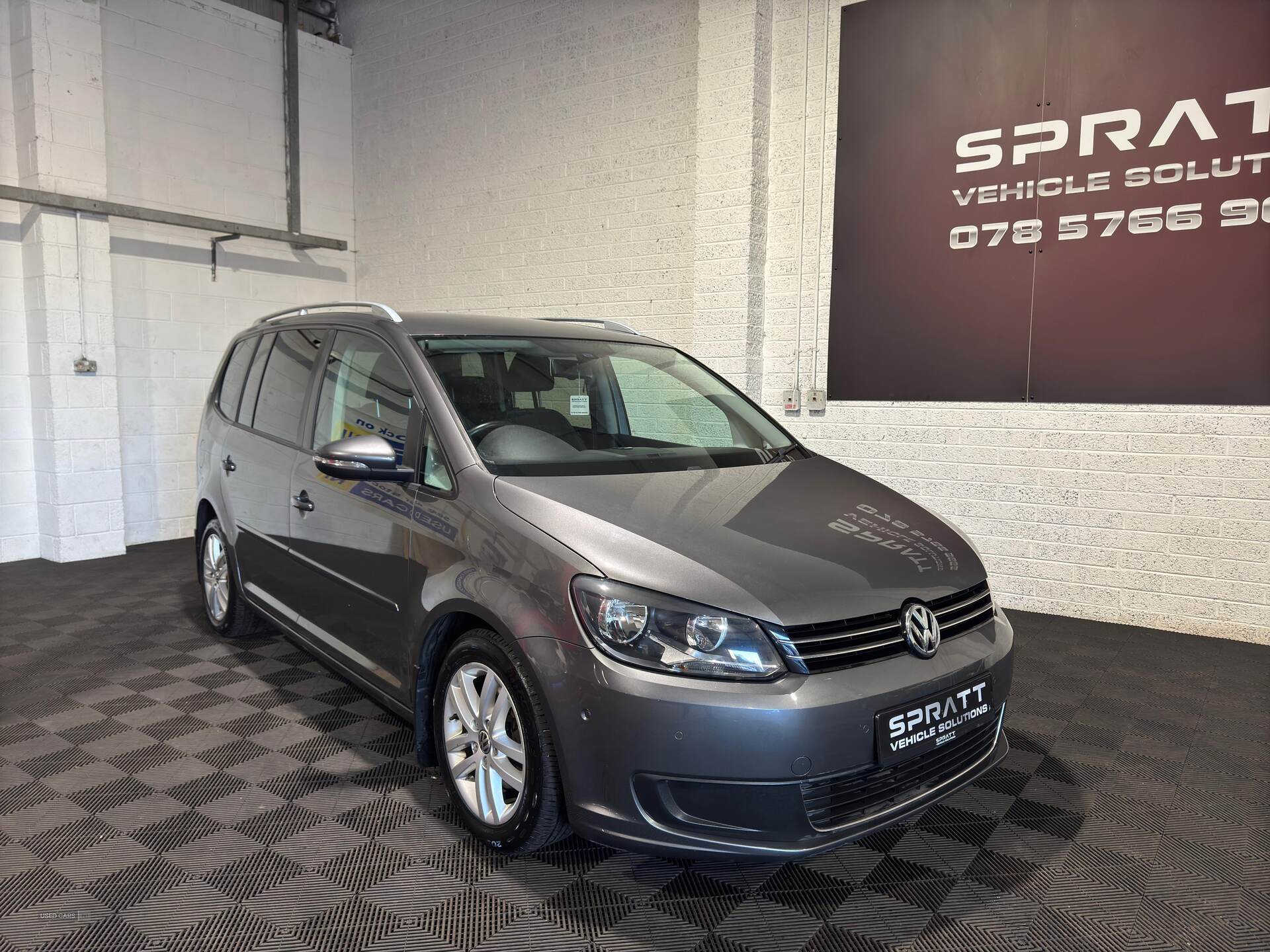 Aug 2011 Volkswagen Touran 1.6 TDI 105 BlueMotion Tech SE 5dr