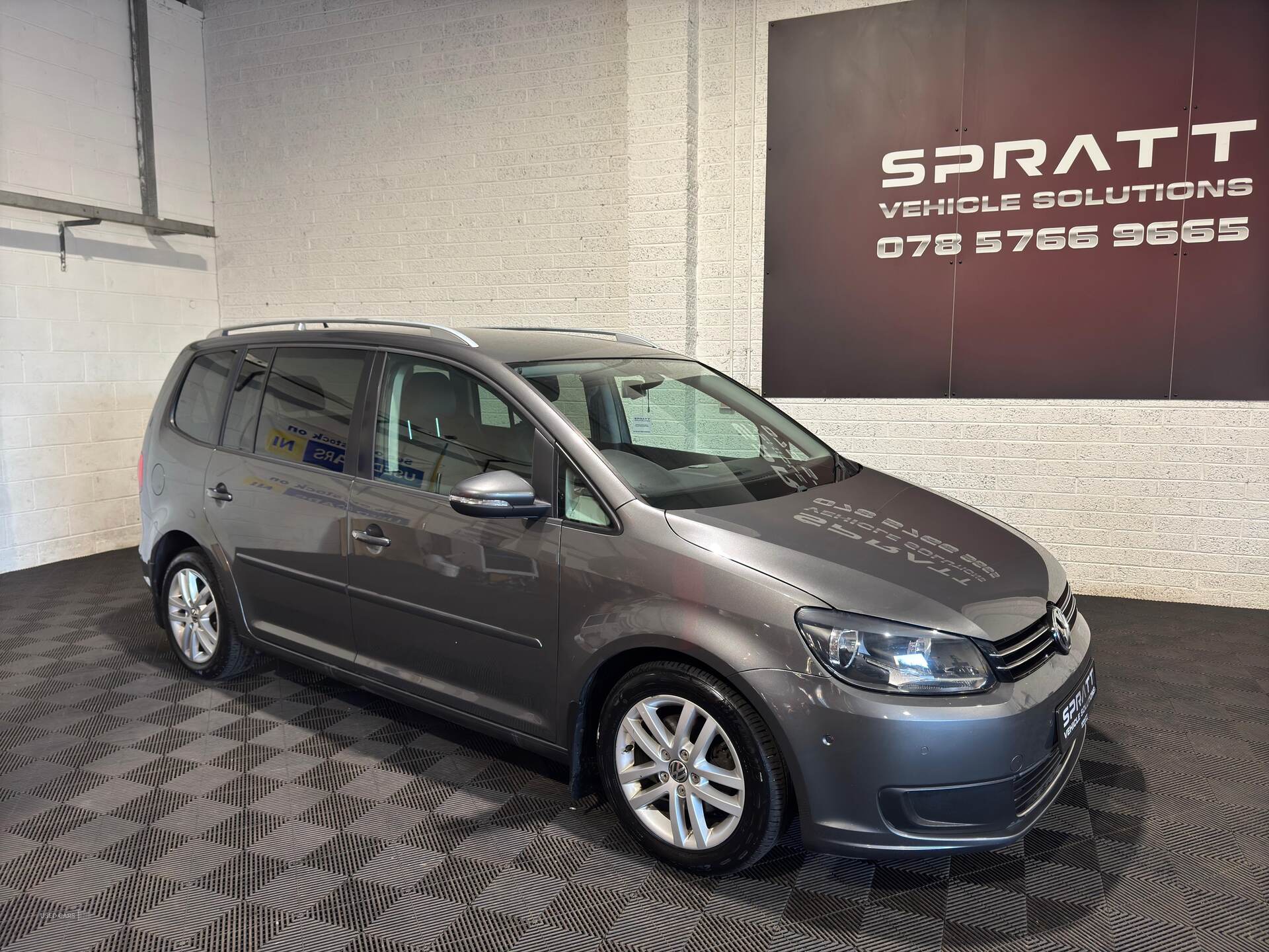 Aug 2011 Volkswagen Touran 1.6 TDI 105 BlueMotion Tech SE 5dr
