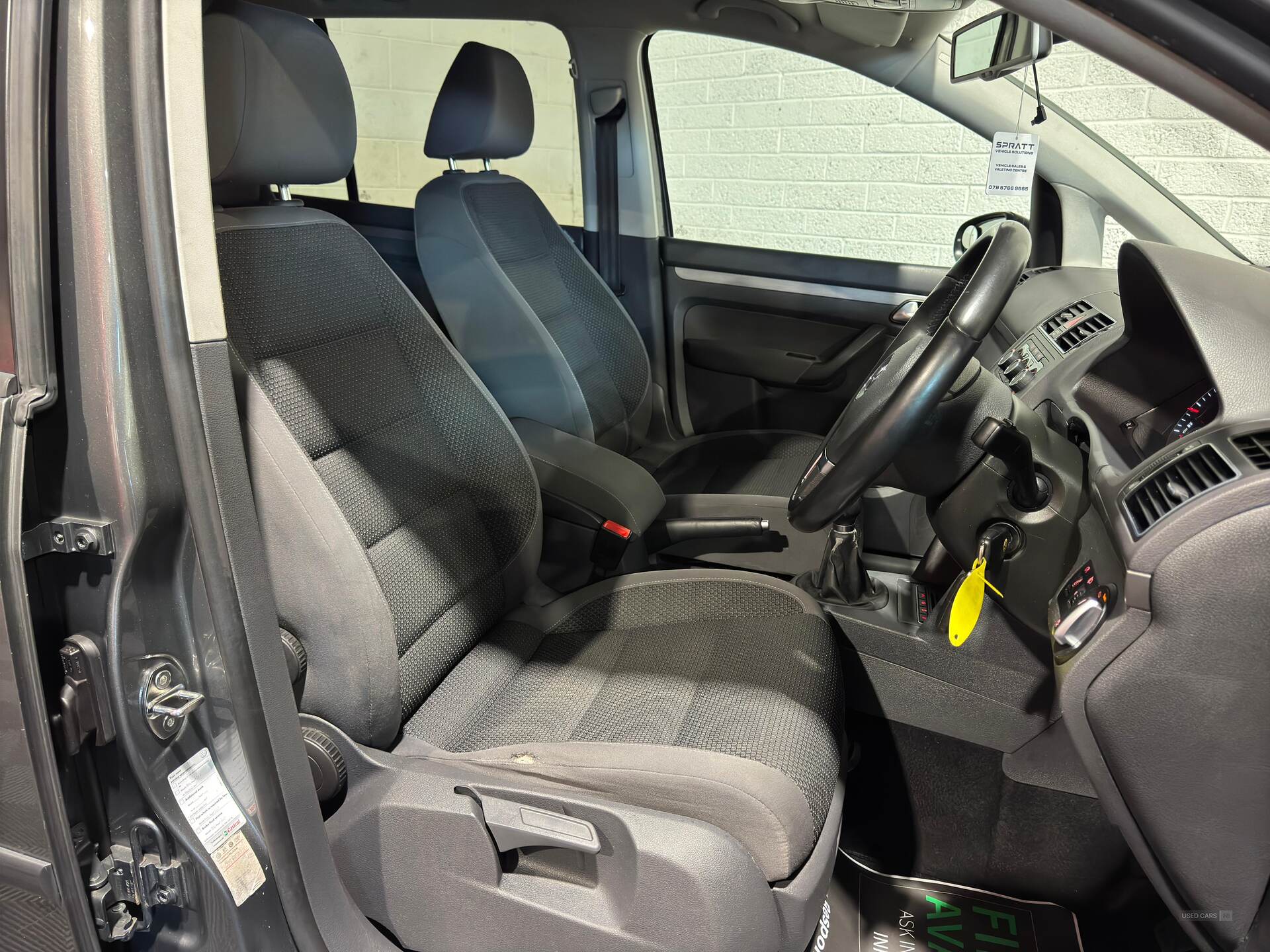 Aug 2011 Volkswagen Touran 1.6 TDI 105 BlueMotion Tech SE 5dr