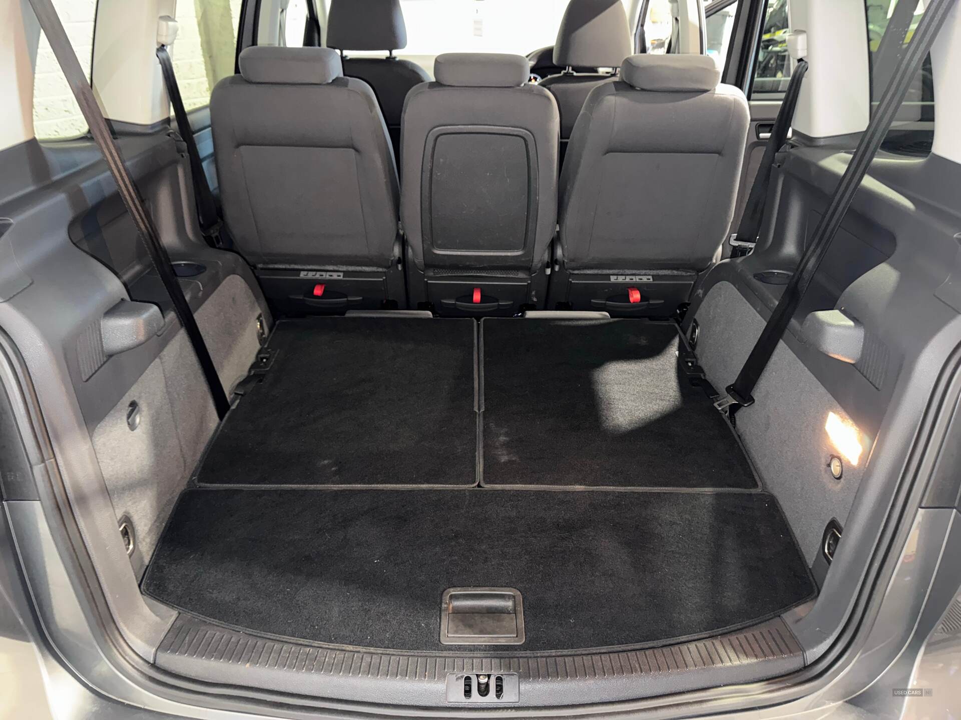 Aug 2011 Volkswagen Touran 1.6 TDI 105 BlueMotion Tech SE 5dr