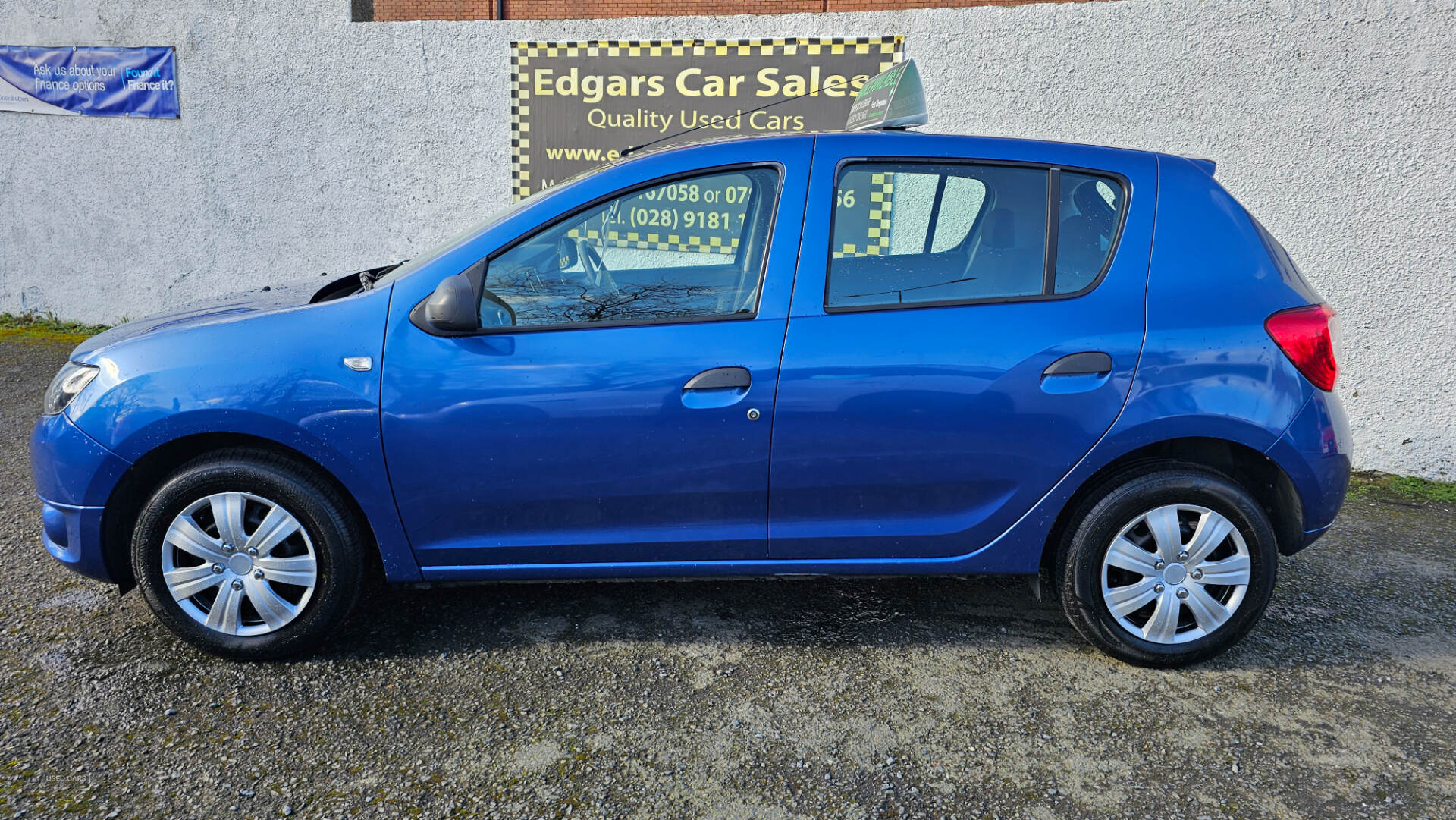 Dacia Sandero HATCHBACK in Down