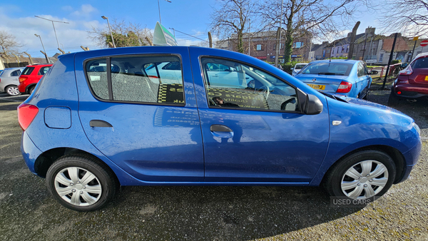 Dacia Sandero HATCHBACK in Down