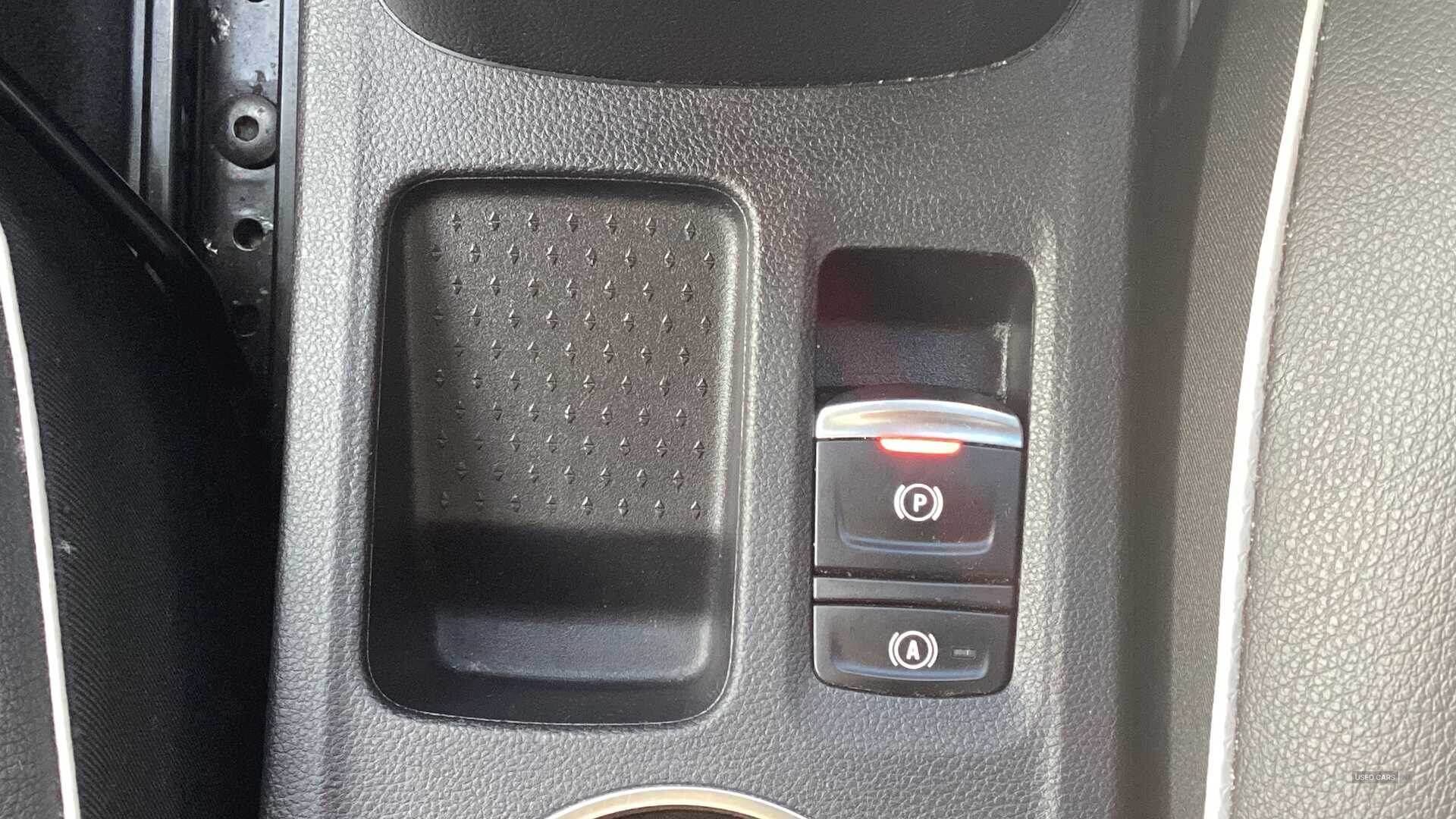 Jan 2022 Renault Captur 1.3 TCE 140 S Edition 5dr