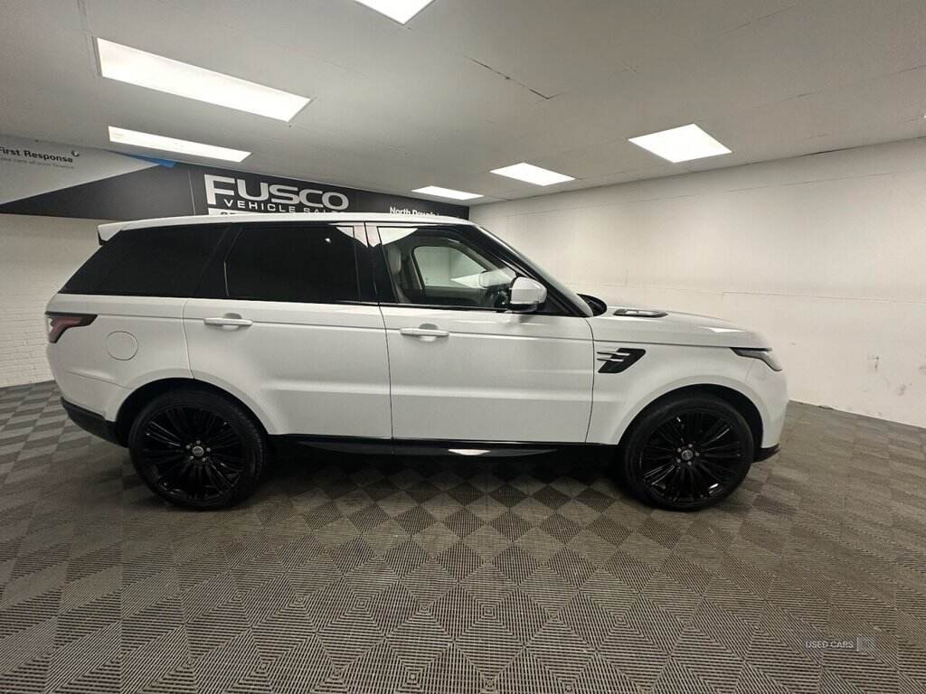 Mar 2018 Land Rover Range Rover Sport 2.0 SD4 HSE 5dr Auto