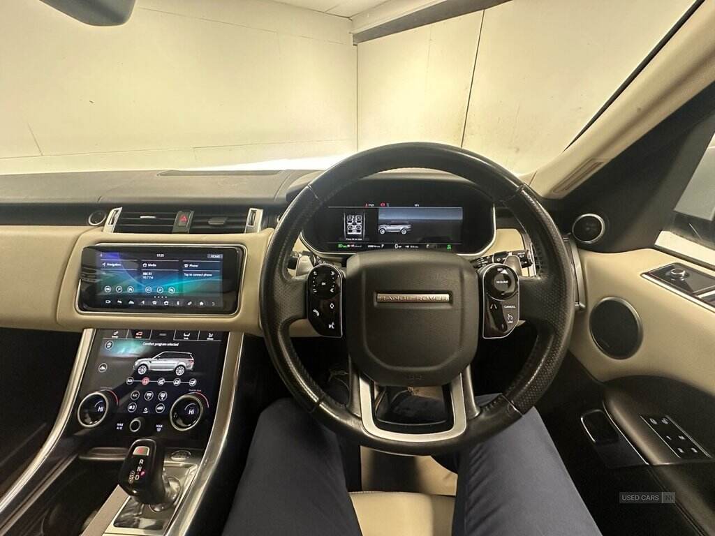 Mar 2018 Land Rover Range Rover Sport 2.0 SD4 HSE 5dr Auto
