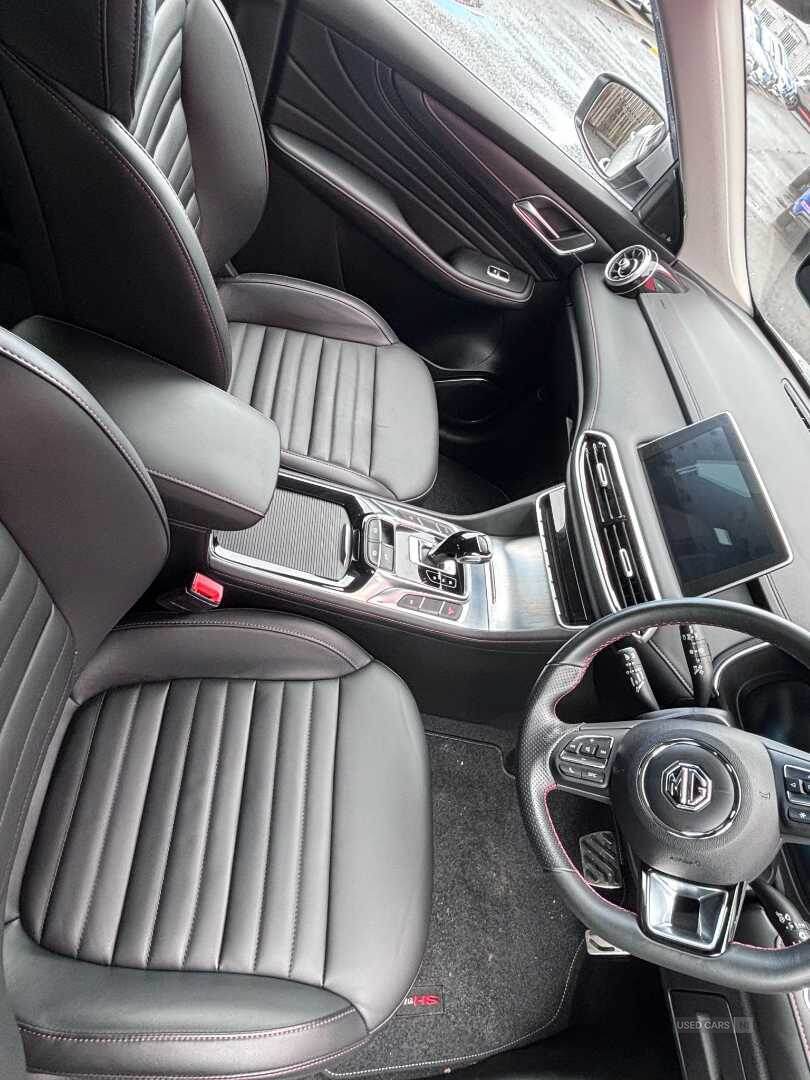 Feb 2024 MG HS 1.5 T-GDI PHEV Trophy 5dr Auto