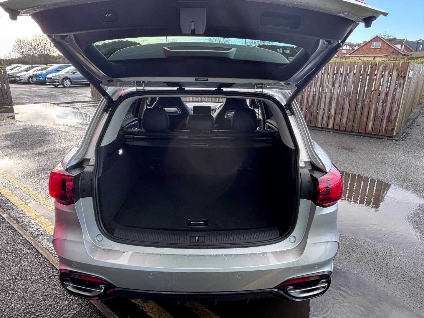 Feb 2024 MG HS 1.5 T-GDI PHEV Trophy 5dr Auto