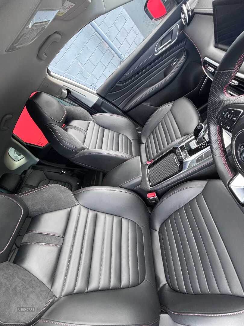 Feb 2024 MG HS 1.5 T-GDI PHEV Trophy 5dr Auto