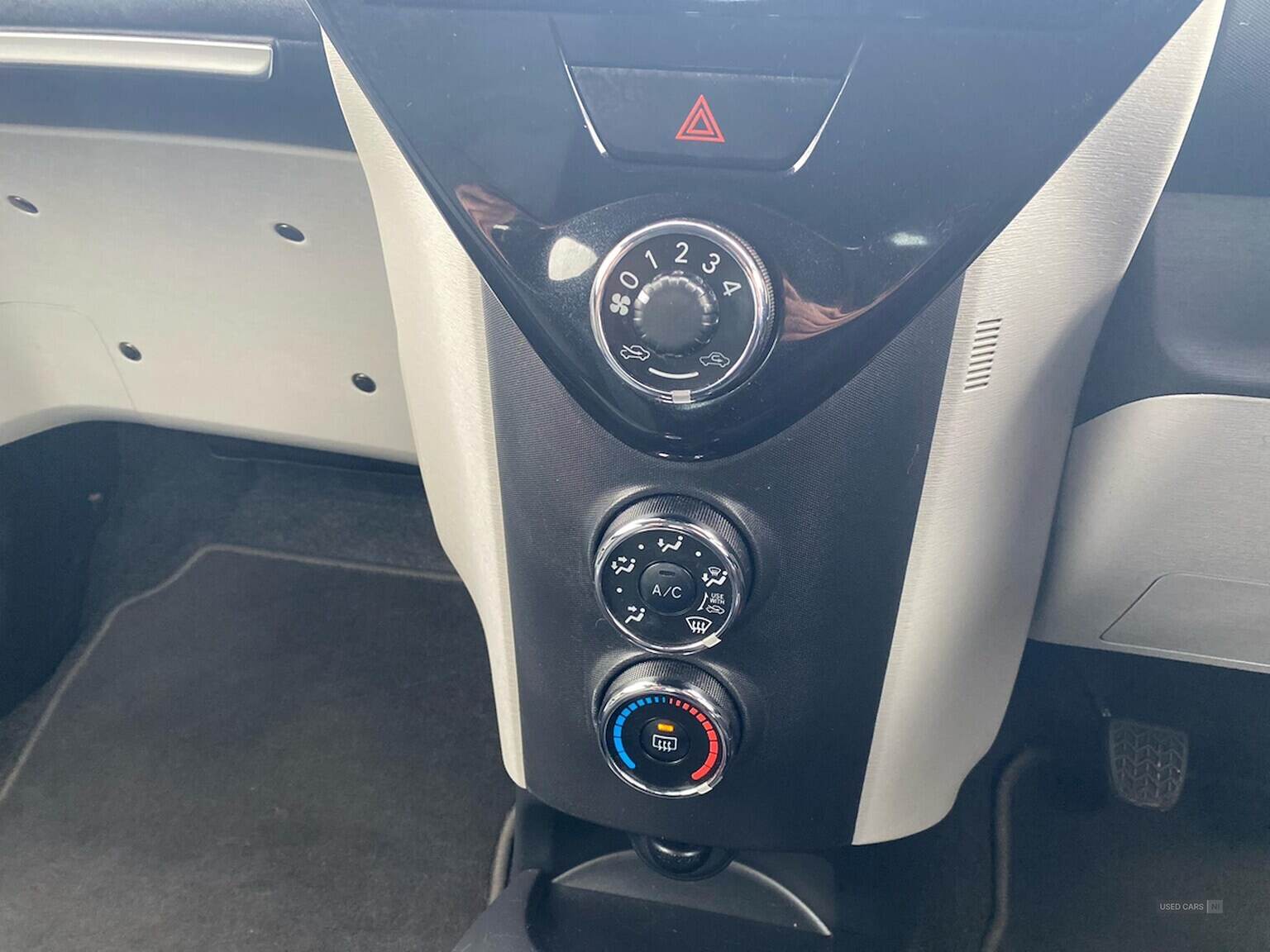 May 2013 Toyota iQ 1.0 Vvt-I 3Dr