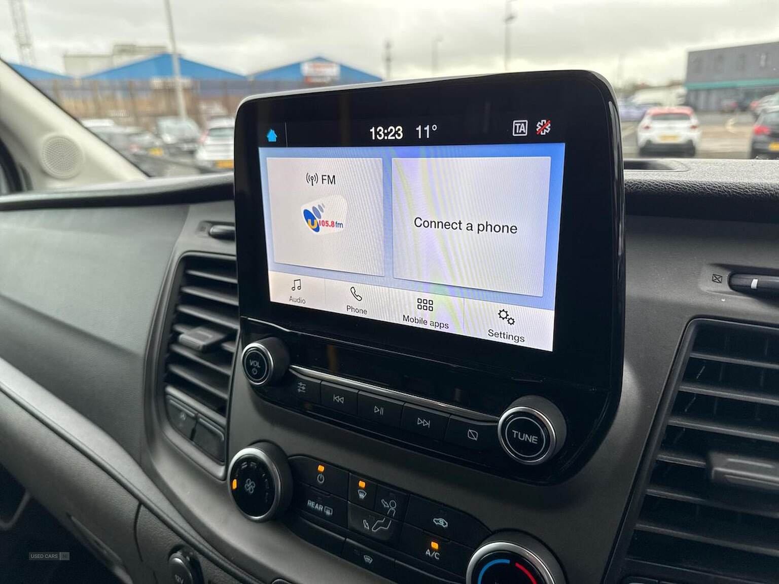 May 2021 Ford Transit 2.0 Ecoblue 130Ps H3 17 Seater Leader