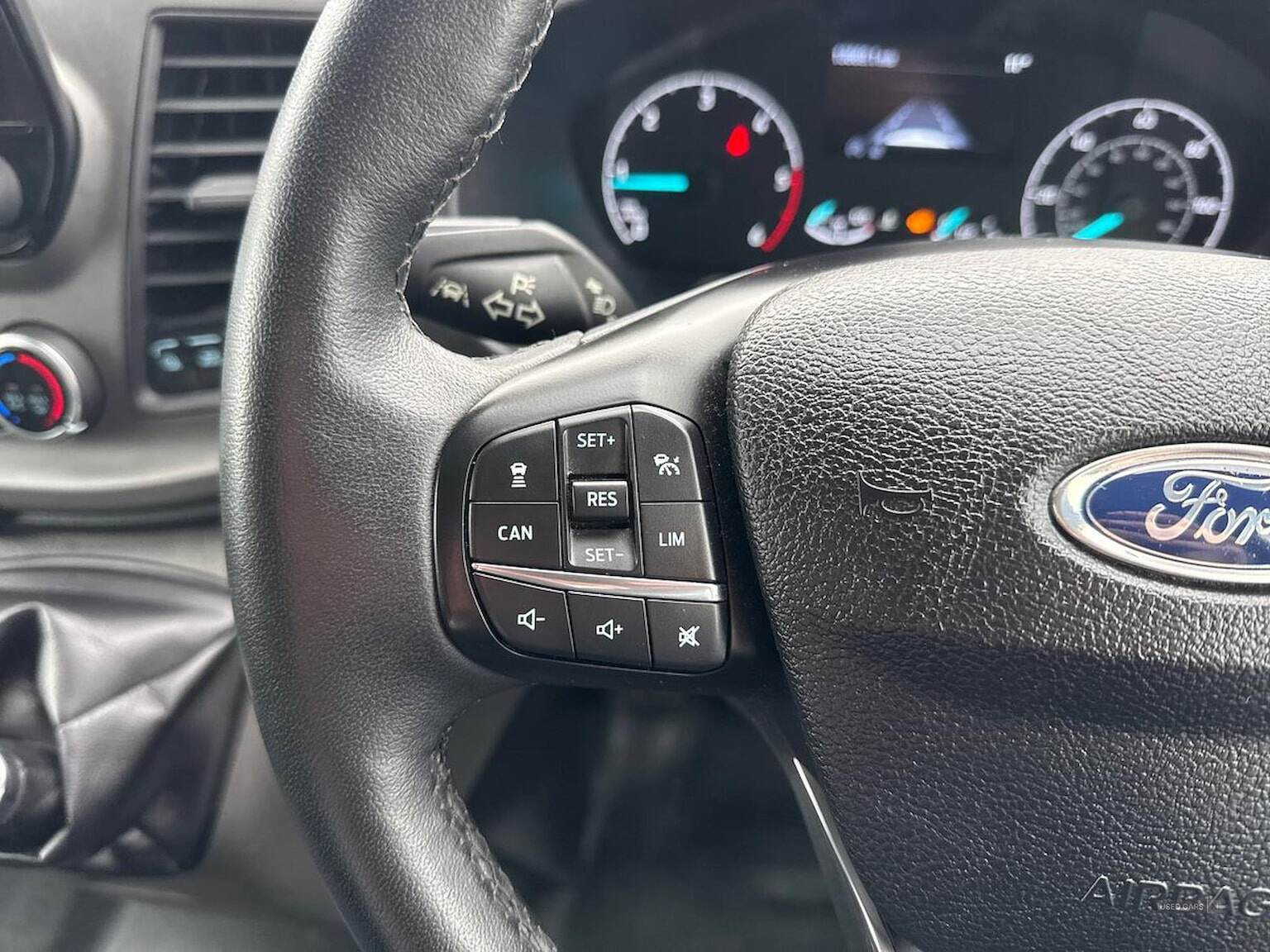 May 2021 Ford Transit 2.0 Ecoblue 130Ps H3 17 Seater Leader