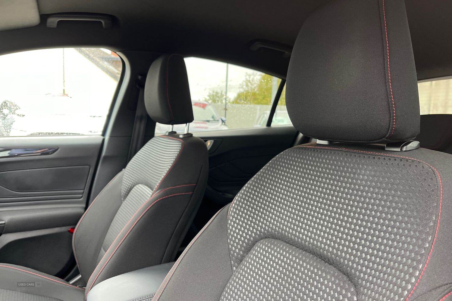 Dec 2023 Ford Focus 1.0 EcoBoost Hybrid mHEV ST-Line 5dr