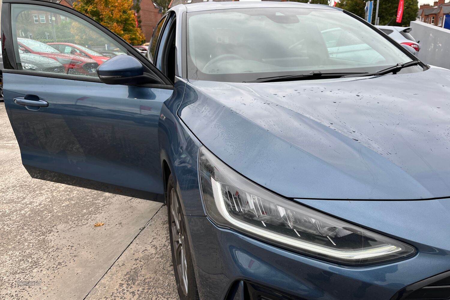 Dec 2023 Ford Focus 1.0 EcoBoost Hybrid mHEV ST-Line 5dr
