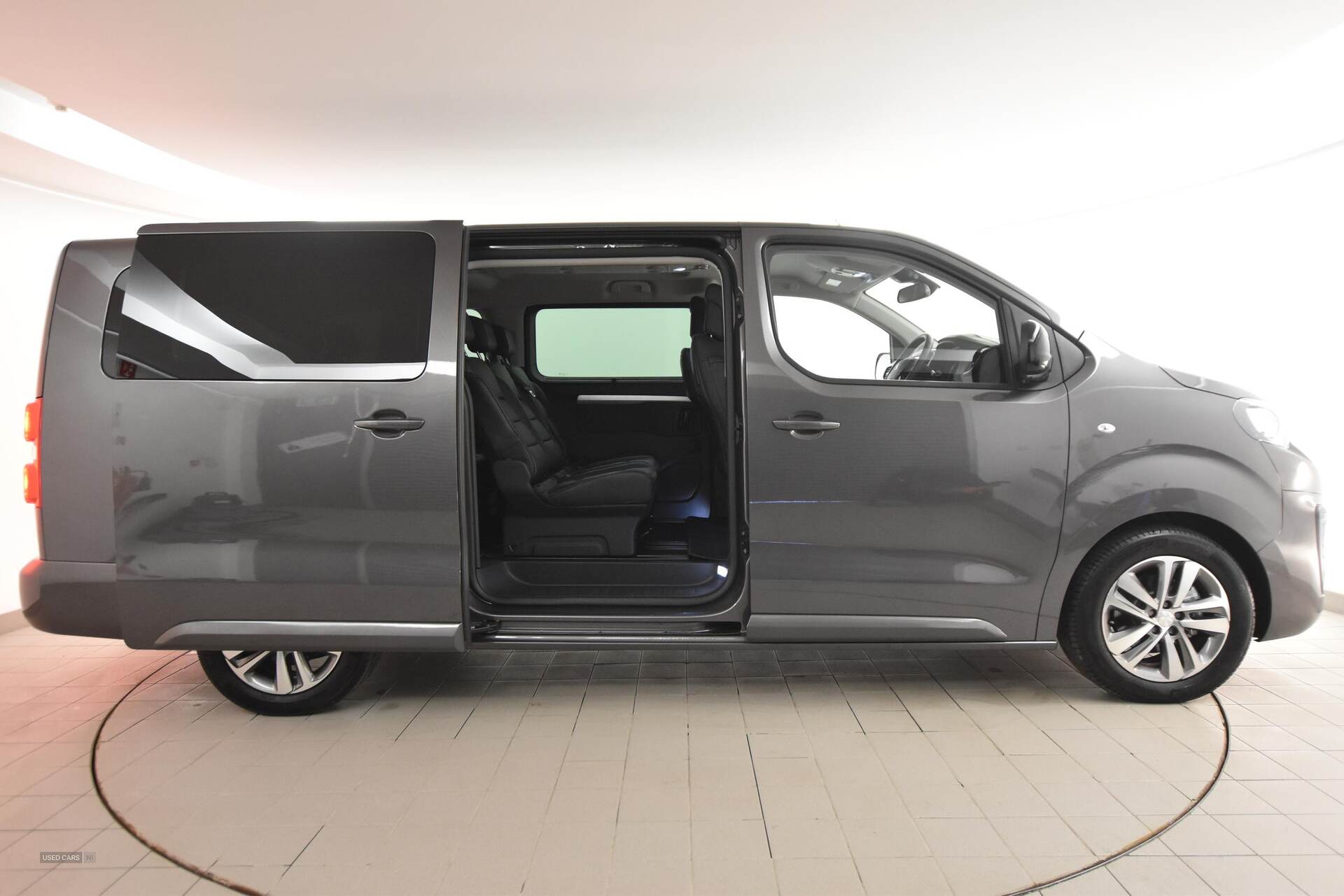  2024 Peugeot Traveller 100kW Business VIP Long [8 Seat] 50kWh 5dr Auto