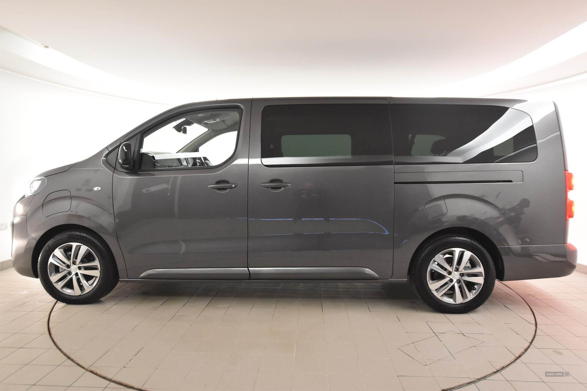  2024 Peugeot Traveller 100kW Business VIP Long [8 Seat] 50kWh 5dr Auto