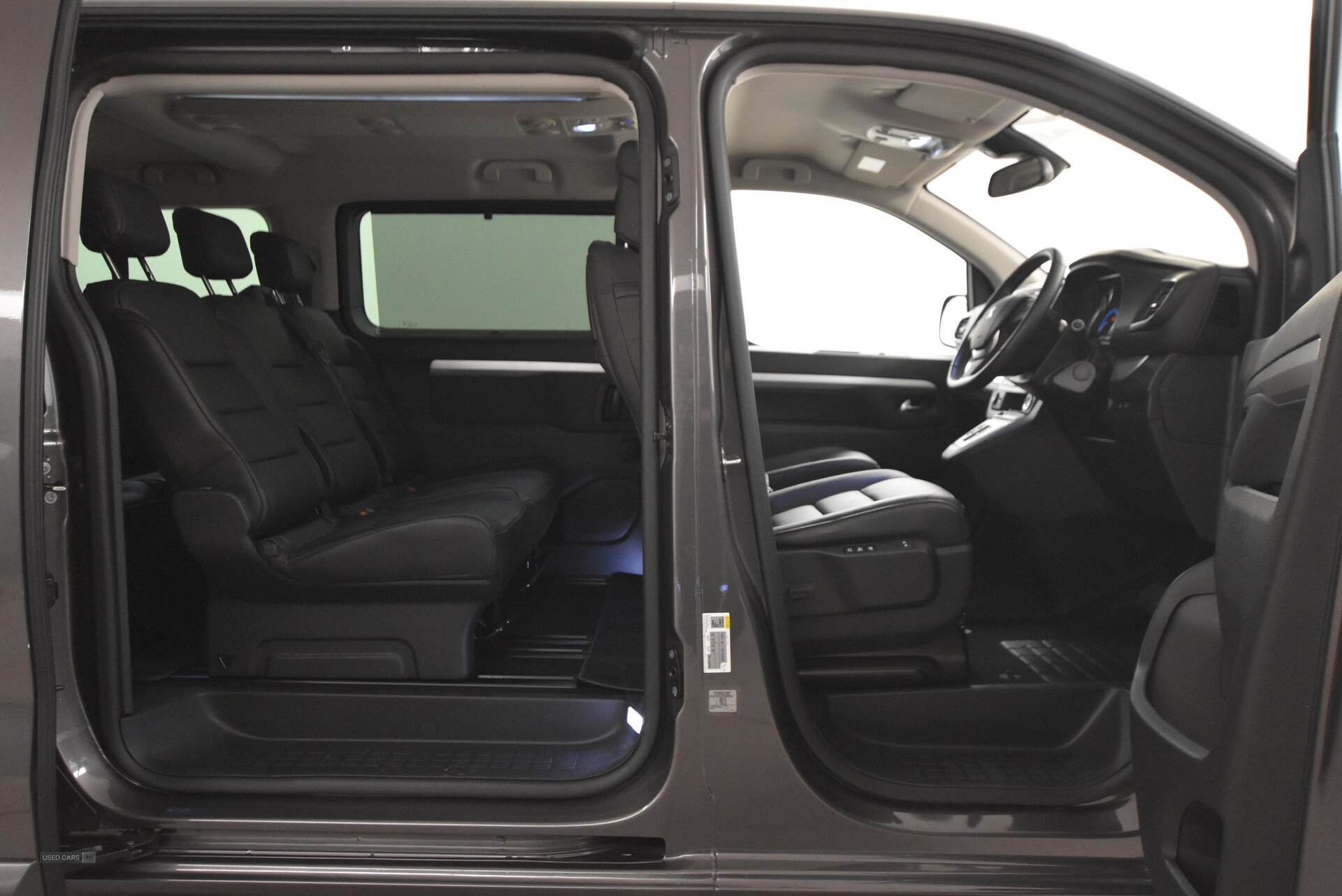  2024 Peugeot Traveller 100kW Business VIP Long [8 Seat] 50kWh 5dr Auto