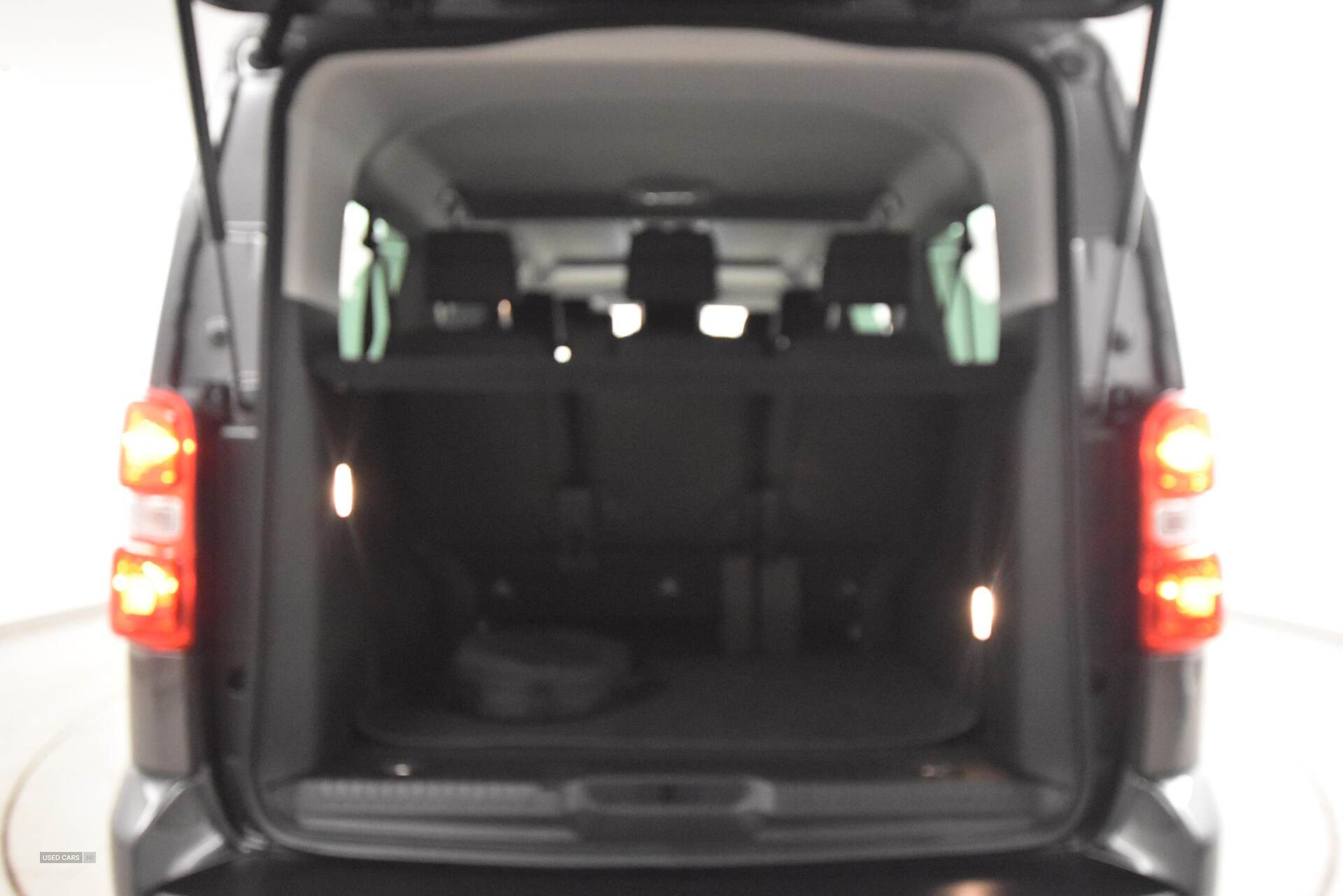  2024 Peugeot Traveller 100kW Business VIP Long [8 Seat] 50kWh 5dr Auto