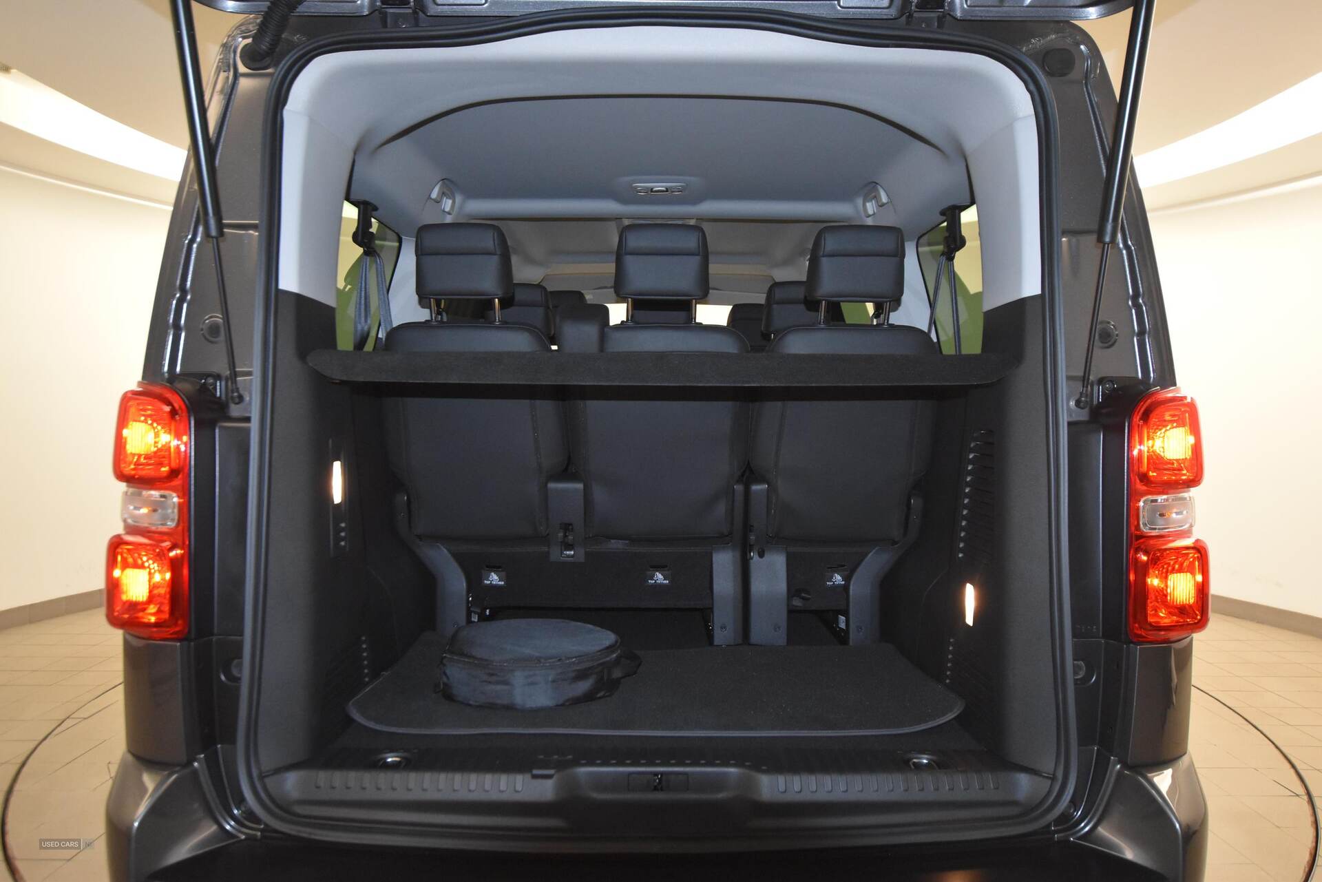  2024 Peugeot Traveller 100kW Business VIP Long [8 Seat] 50kWh 5dr Auto