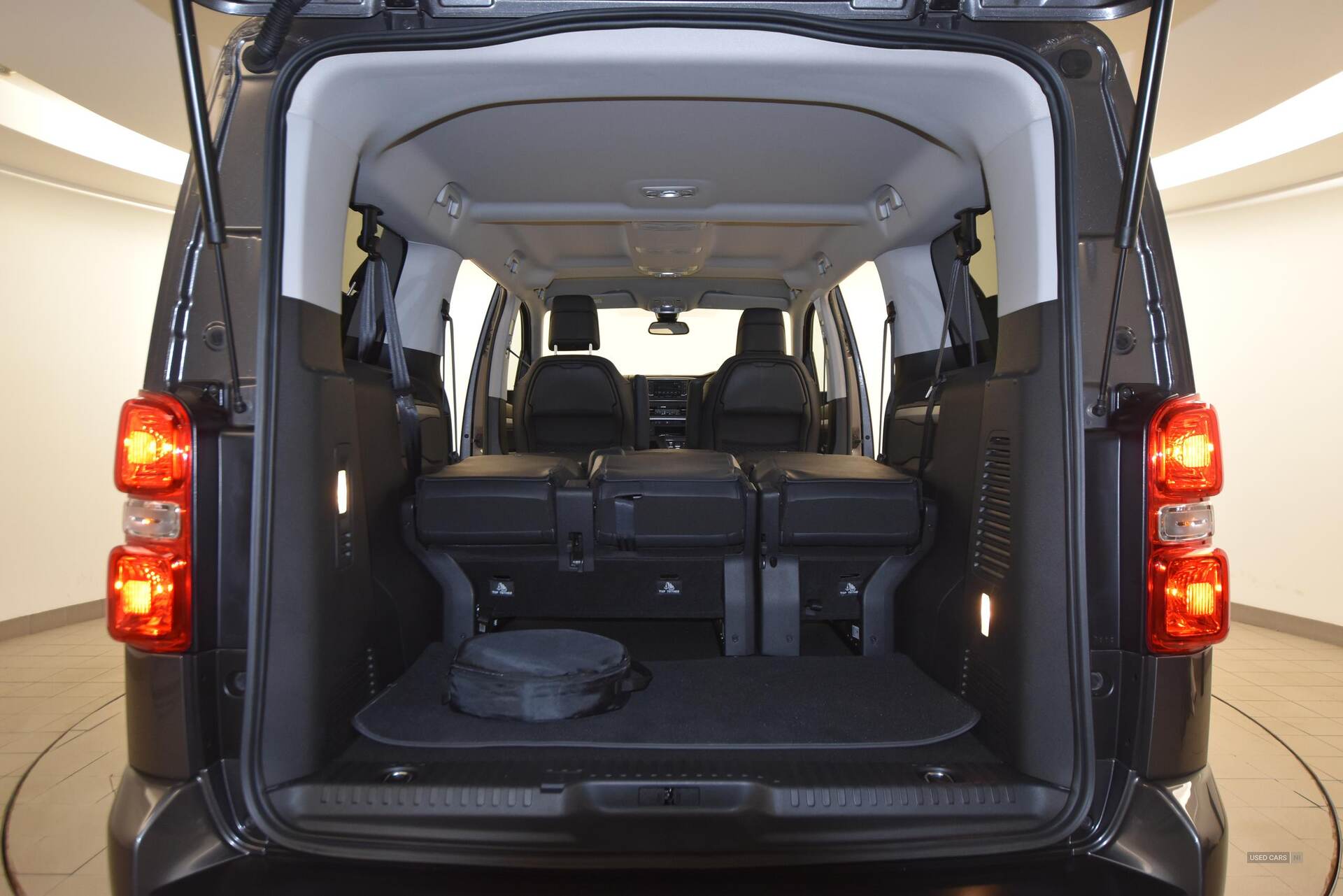  2024 Peugeot Traveller 100kW Business VIP Long [8 Seat] 50kWh 5dr Auto